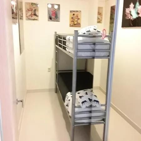 Front Port Line Sleeps 6