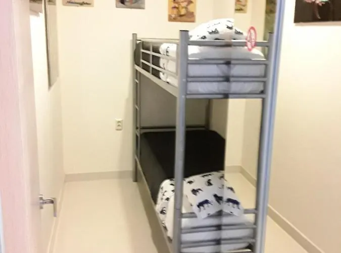 Front Port Line Sleeps 6