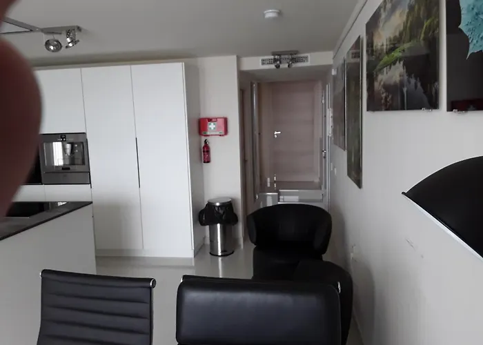 Front Port Line Sleeps 6 Marbella